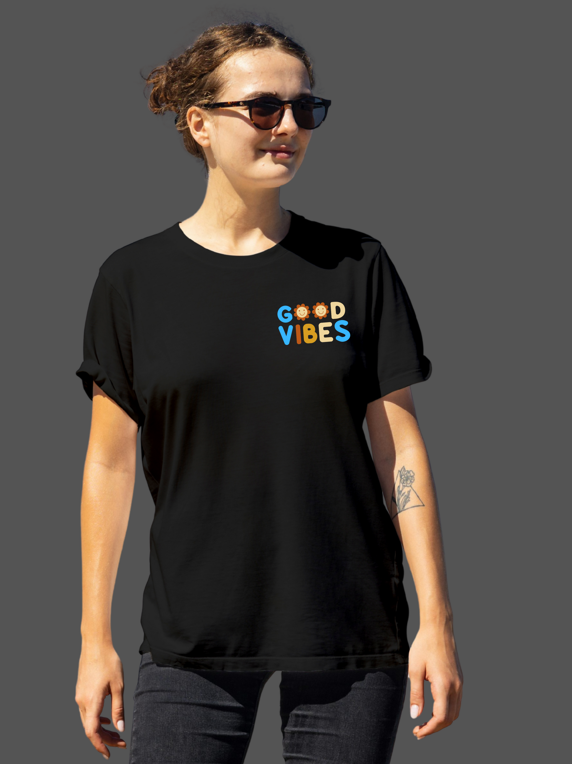 GOOD VIBES MINIMAL REGULAR T-SHIRT